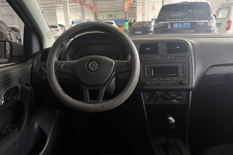 Used Volkswagen Polo 2018 1.5L Automatic Advanced Driving Model Audio And AC Panel