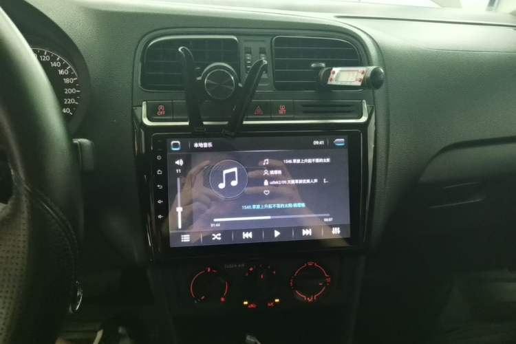 Used Volkswagen Polo 2018 1.5L Automatic Advanced Driving Model Audio And AC Panel