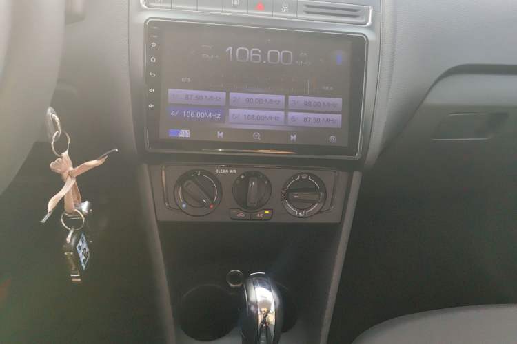 Used Volkswagen Polo 2018 1.5L Automatic Advanced Driving Model Audio And AC Panel