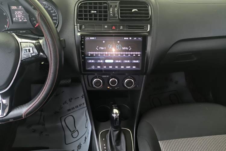 Used Volkswagen Polo 2018 1.5L Automatic Advanced Driving Model Audio And AC Panel