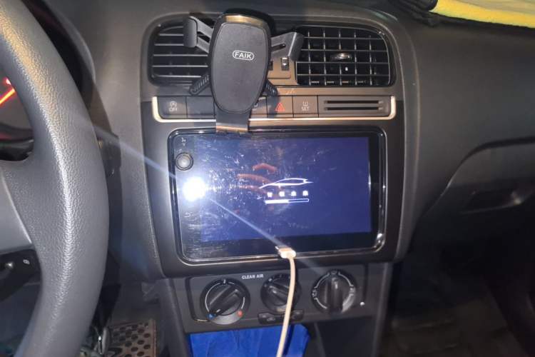 Used Volkswagen Polo 2018 1.5L Automatic Advanced Driving Model Audio And AC Panel