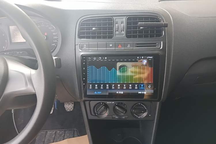 Used Volkswagen Polo 2018 1.5L Manual Drive-Comfort Model Audio And AC Panel