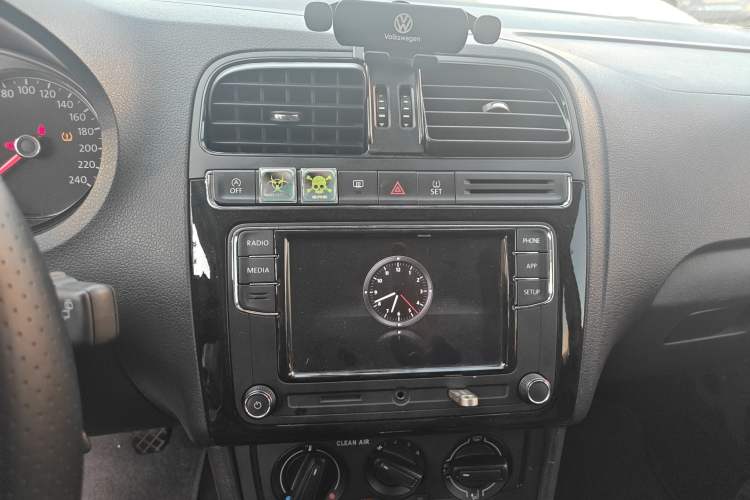 Used Volkswagen Polo 2018 1.5L Manual Drive-Comfort Model Audio And AC Panel