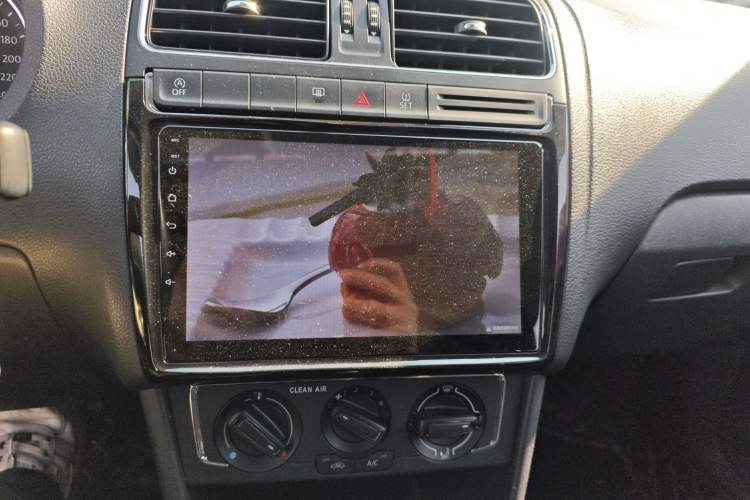 Used Volkswagen Polo 2018 1.5L Automatic Enjoyment Model Audio And AC Panel