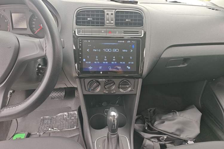 Used Volkswagen Polo 2018 1.5L Automatic Advanced Driving Model Audio And AC Panel