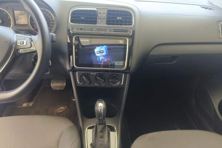 Used Volkswagen Polo 2018 1.5L Automatic Enjoyment Model Audio And AC Panel