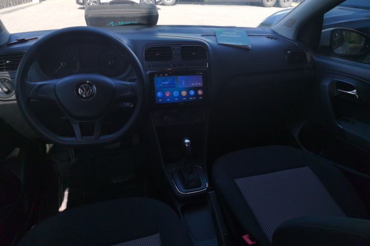 Used Volkswagen Polo 2018 1.5L Automatic Advanced Driving Model Center Console
