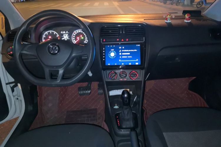 Used Volkswagen Polo 2018 1.5L Automatic Advanced Driving Model Center Console