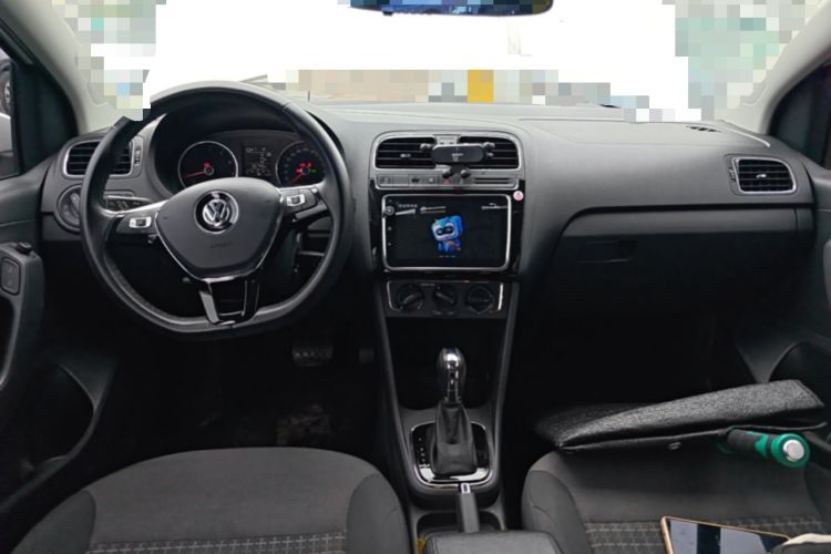Used Volkswagen Polo 2018 1.5L Automatic Enjoyment Model Center Console