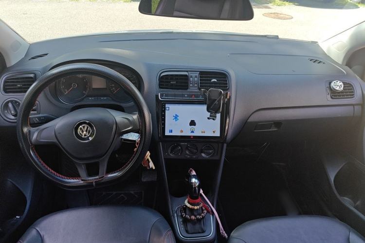 Used Volkswagen Polo 2018 1.5L Automatic Advanced Driving Model Center Console