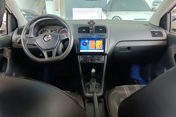 Used Volkswagen Polo 2018 1.5L Automatic Advanced Driving Model Center Console