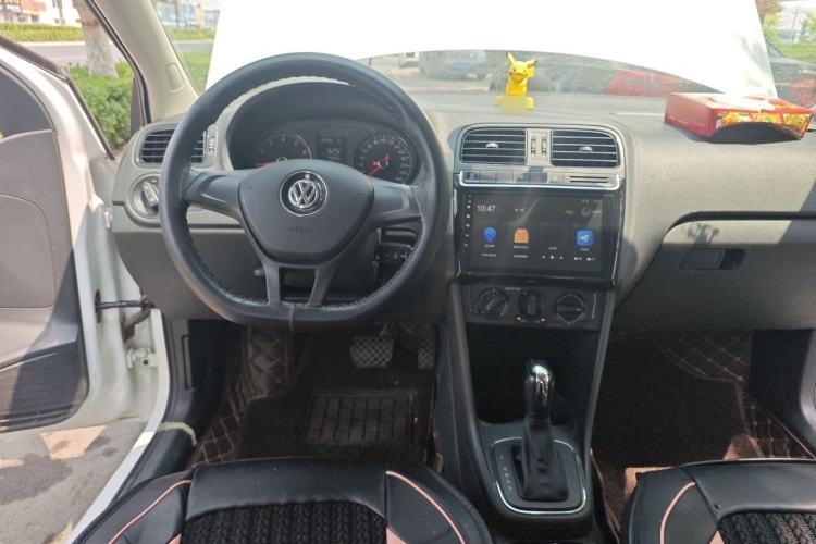 Used Volkswagen Polo 2018 1.5L Automatic Advanced Driving Model Center Console