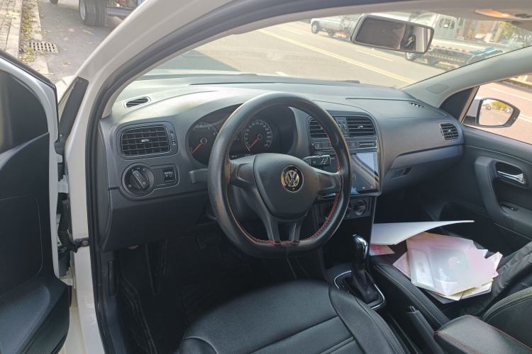 Used Volkswagen Polo 2018 1.5L Automatic Advanced Driving Model Center Console
