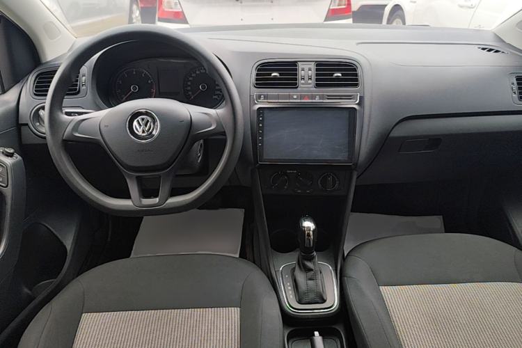 Used Volkswagen Polo 2018 1.5L Automatic Advanced Driving Model Center Console