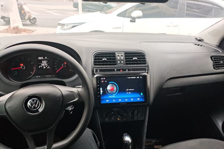 Used Volkswagen Polo 2018 1.5L Automatic Advanced Driving Model Center Console