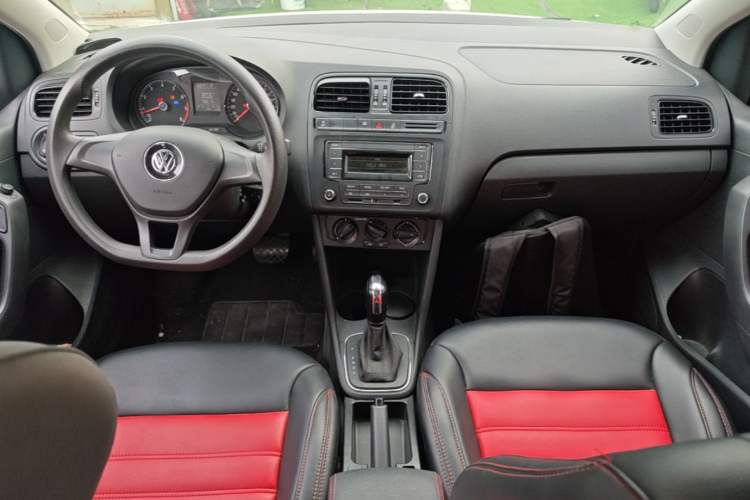 Used Volkswagen Polo 2018 1.5L Automatic Advanced Driving Model Center Console
