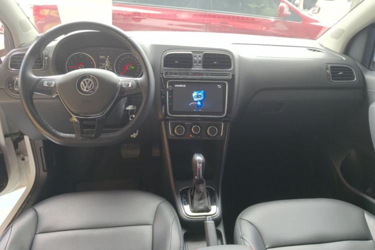 Used Volkswagen Polo 2018 1.5L Automatic Enjoyment Model Center Console