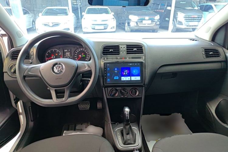 Used Volkswagen Polo 2018 1.5L Automatic Advanced Driving Model Center Console