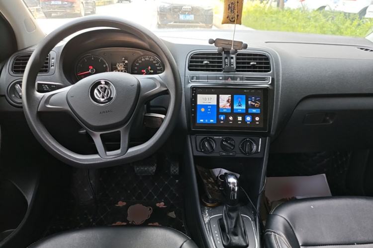 Used Volkswagen Polo 2018 1.5L Automatic Advanced Driving Model Center Console