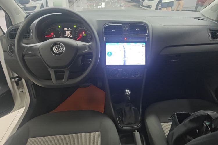 Used Volkswagen Polo 2018 1.5L Automatic Advanced Driving Model Center Console