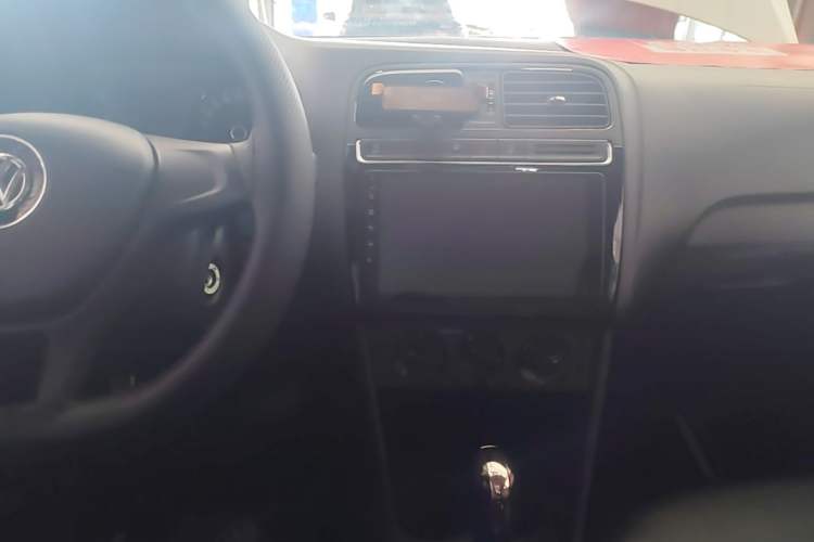 Used Volkswagen Polo 2018 1.5L Automatic Advanced Driving Model Center Console
