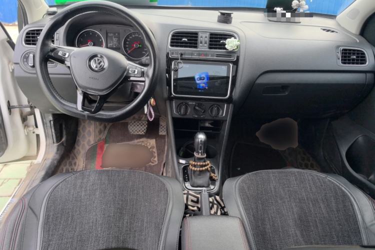 Used Volkswagen Polo 2018 1.5L Automatic Enjoyment Model Center Console