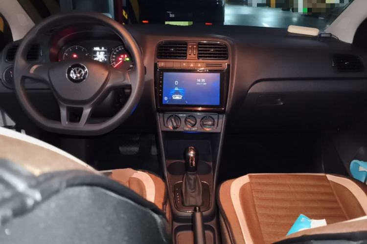 Used Volkswagen Polo 2018 1.5L Automatic Advanced Driving Model Center Console