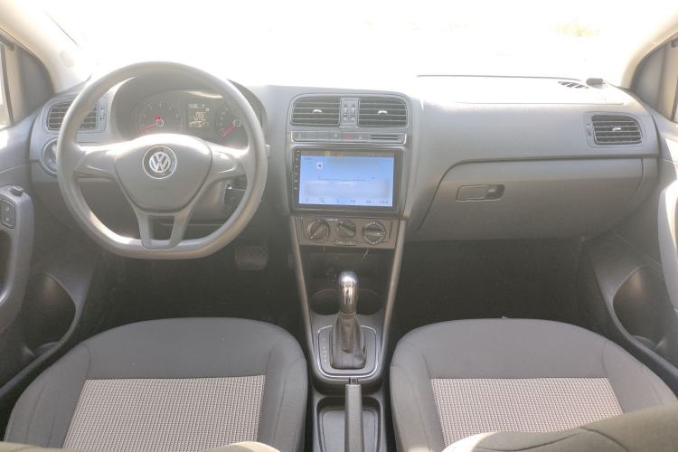 Used Volkswagen Polo 2018 1.5L Automatic Advanced Driving Model Center Console