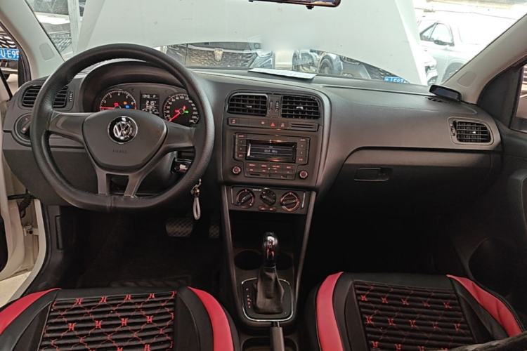 Used Volkswagen Polo 2018 1.5L Automatic Advanced Driving Model Center Console