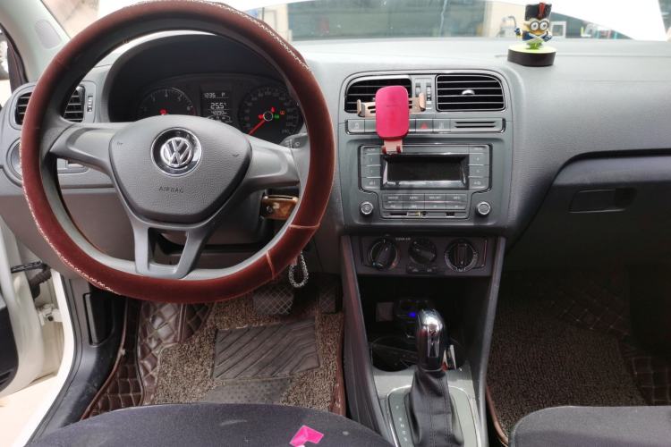 Used Volkswagen Polo 2018 1.5L Automatic Advanced Driving Model Center Console