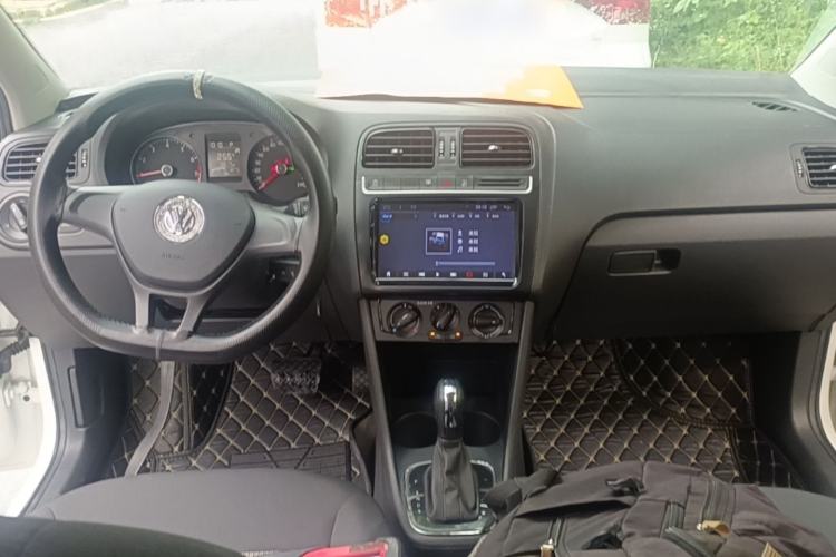 Used Volkswagen Polo 2018 1.5L Automatic Advanced Driving Model Center Console