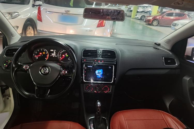 Used Volkswagen Polo 2018 1.5L Automatic Enjoyment Model Center Console