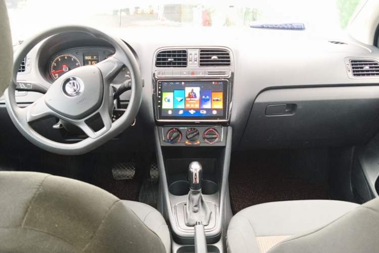 Used Volkswagen Polo 2018 1.5L Automatic Advanced Driving Model Center Console