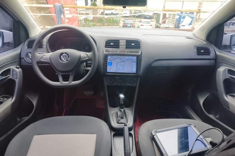 Used Volkswagen Polo 2018 1.5L Automatic Advanced Driving Model Center Console