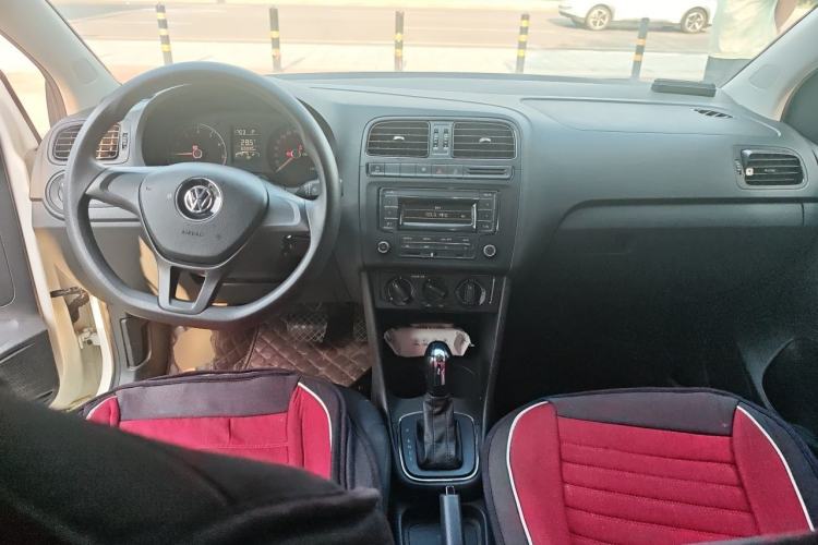 Used Volkswagen Polo 2018 1.5L Automatic Advanced Driving Model Center Console