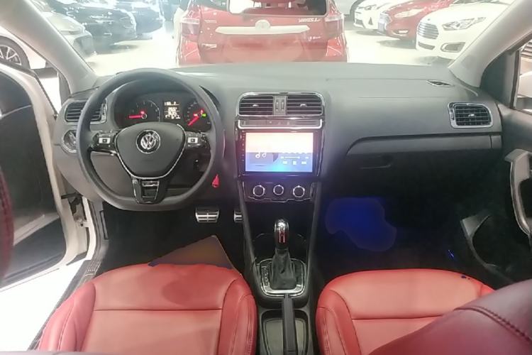 Used Volkswagen Polo 2018 1.5L Automatic Advanced Driving Model Center Console