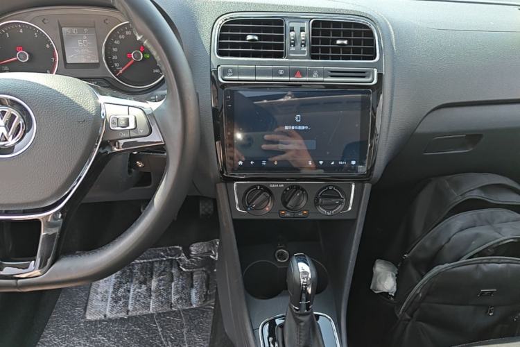 Used Volkswagen Polo 2018 1.5L Automatic Enjoyment Model Center Console
