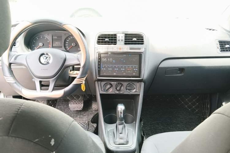 Used Volkswagen Polo 2018 1.5L Automatic Advanced Driving Model Center Console
