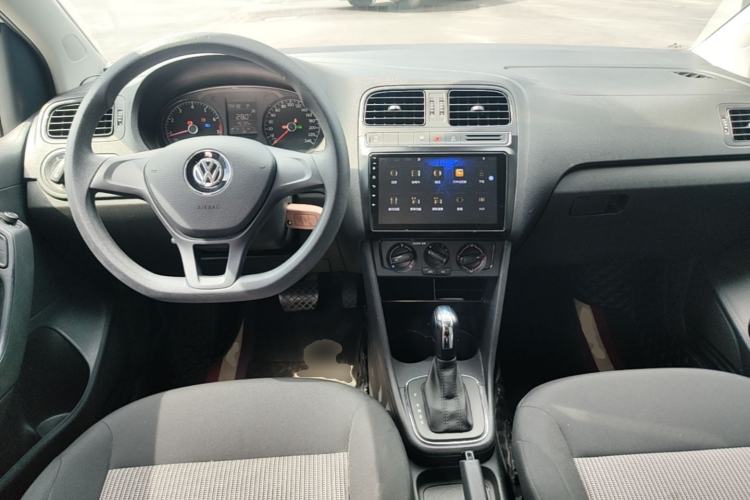 Used Volkswagen Polo 2018 1.5L Automatic Advanced Driving Model Center Console