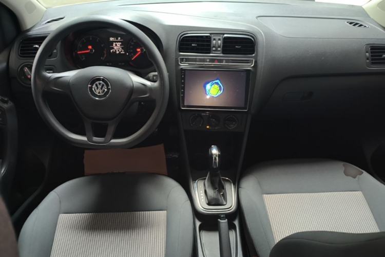 Used Volkswagen Polo 2018 1.5L Automatic Advanced Driving Model Center Console