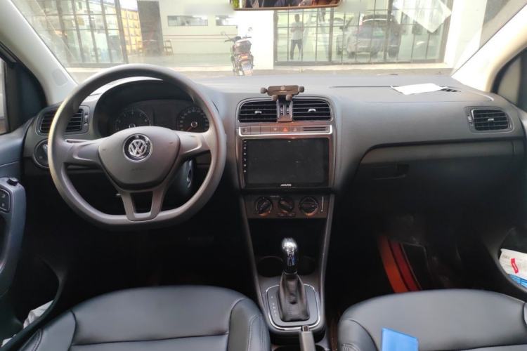 Used Volkswagen Polo 2018 1.5L Automatic Advanced Driving Model Center Console