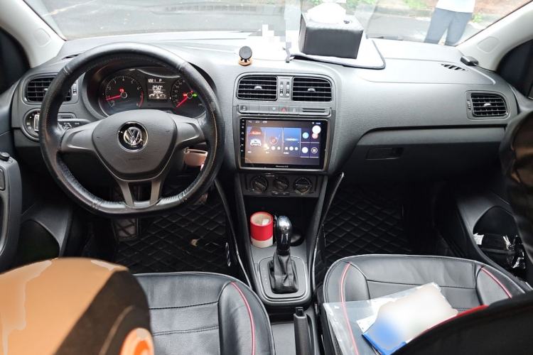 Used Volkswagen Polo 2018 1.5L Automatic Advanced Driving Model Center Console