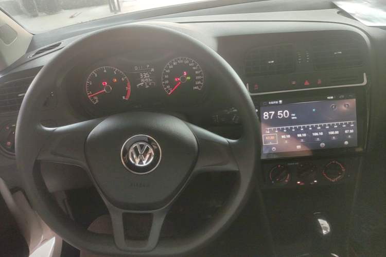 Used Volkswagen Polo 2018 1.5L Automatic Advanced Driving Model Center Console