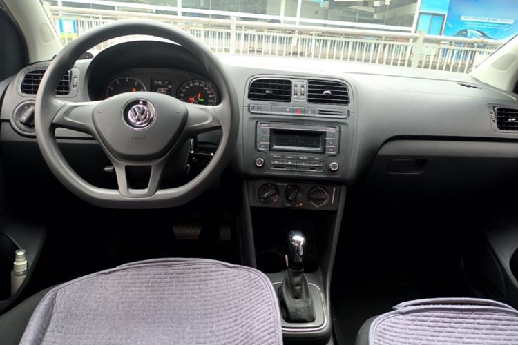 Used Volkswagen Polo 2018 1.5L Automatic Advanced Driving Model Center Console