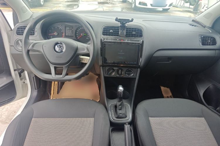 Used Volkswagen Polo 2018 1.5L Automatic Advanced Driving Model Center Console