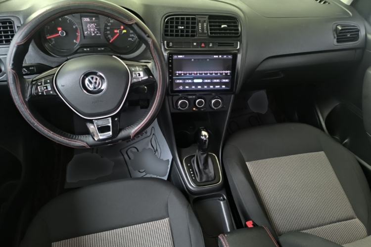 Used Volkswagen Polo 2018 1.5L Automatic Advanced Driving Model Center Console