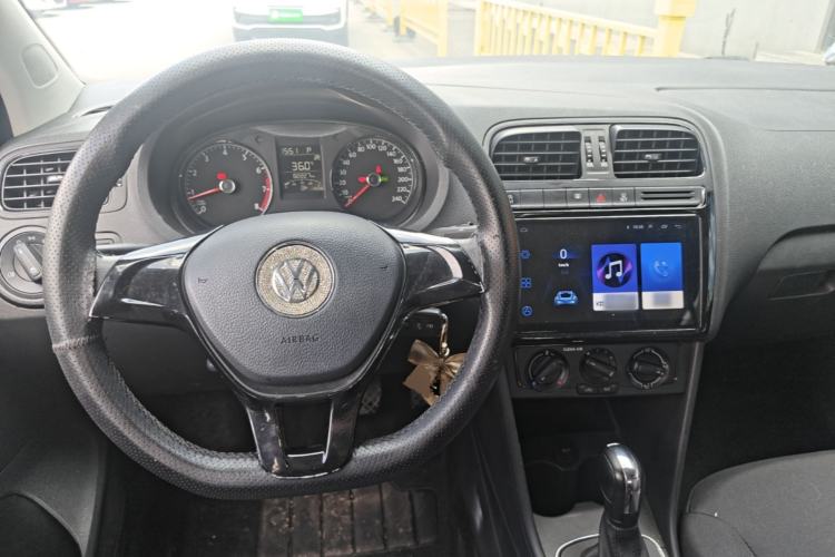 Used Volkswagen Polo 2018 1.5L Automatic Advanced Driving Model Center Console