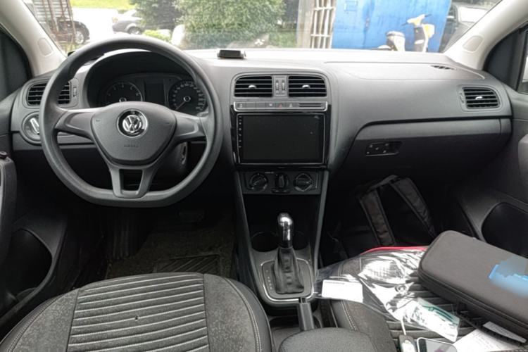 Used Volkswagen Polo 2018 1.5L Automatic Advanced Driving Model Center Console