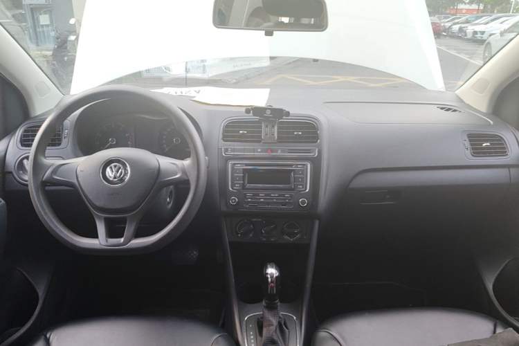 Used Volkswagen Polo 2018 1.5L Automatic Advanced Driving Model Center Console