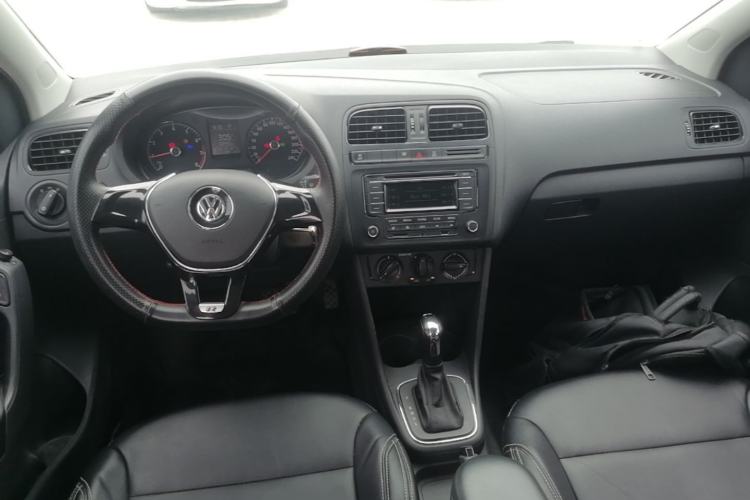 Used Volkswagen Polo 2018 1.5L Automatic Advanced Driving Model Center Console